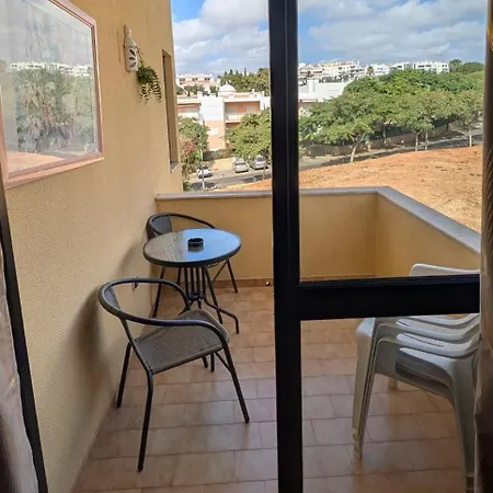 1 Bedroom In Portimao, Da Rocha Апартаменты
