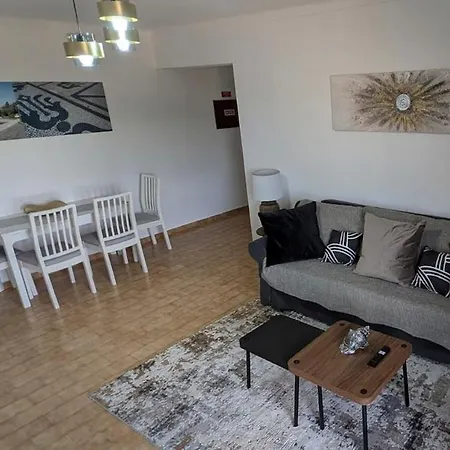 1 Bedroom In Portimão, Da Rocha Apartamento Portimão