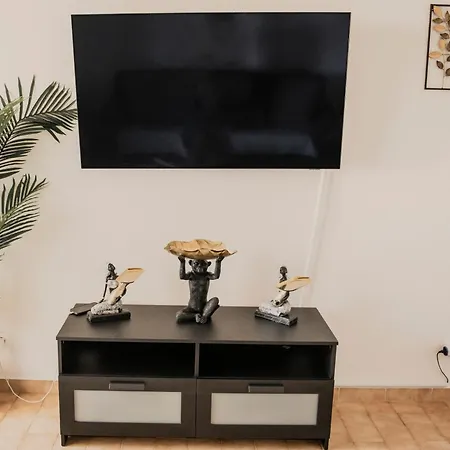 1 Bedroom In Portimao, Da Rocha * Portimão