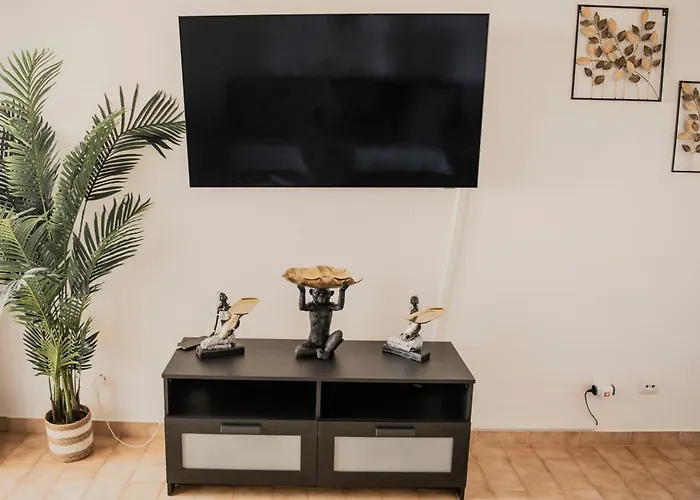 1 Bedroom In Portimao, Da Rocha * Portimao